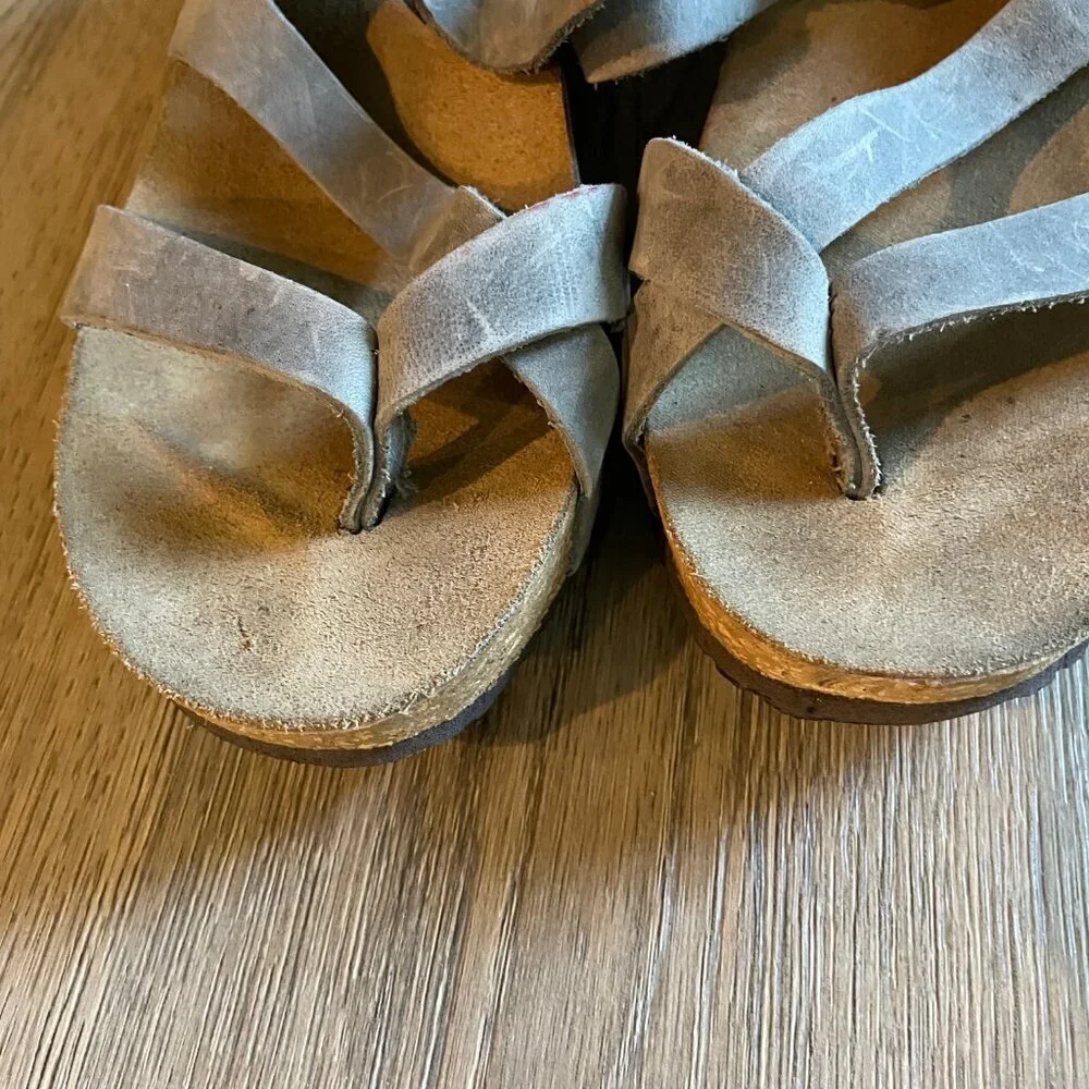 Bio Gold Gray Wedge Sandal Cork Adjustable Buckle Thong Slip On Size 8